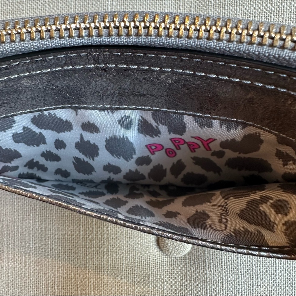 Coach Poppy Wristlet Wallet Shiny Metallic Gray Silver - Picture 4 of 9